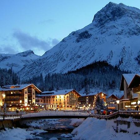 Haus Gstueat Apartment Lech am Arlberg Bagian luar foto