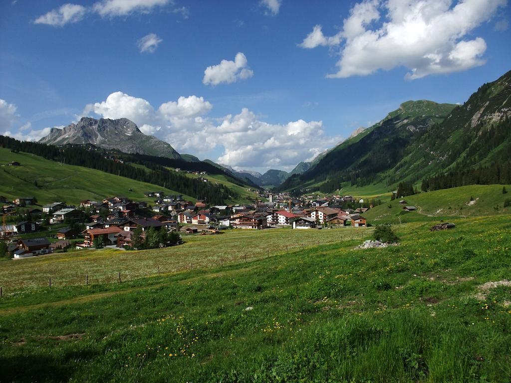 Haus Gstueat Apartment Lech am Arlberg Bagian luar foto