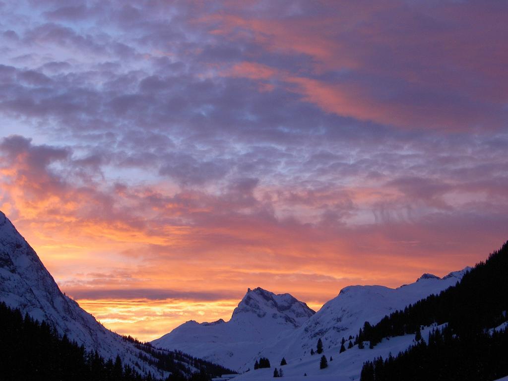 Haus Gstueat Apartment Lech am Arlberg Bagian luar foto